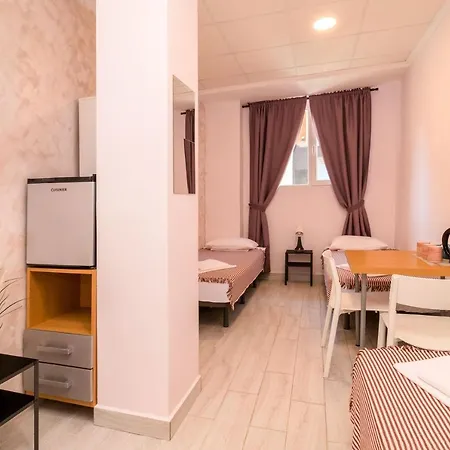 7a 게스트하우스 3*